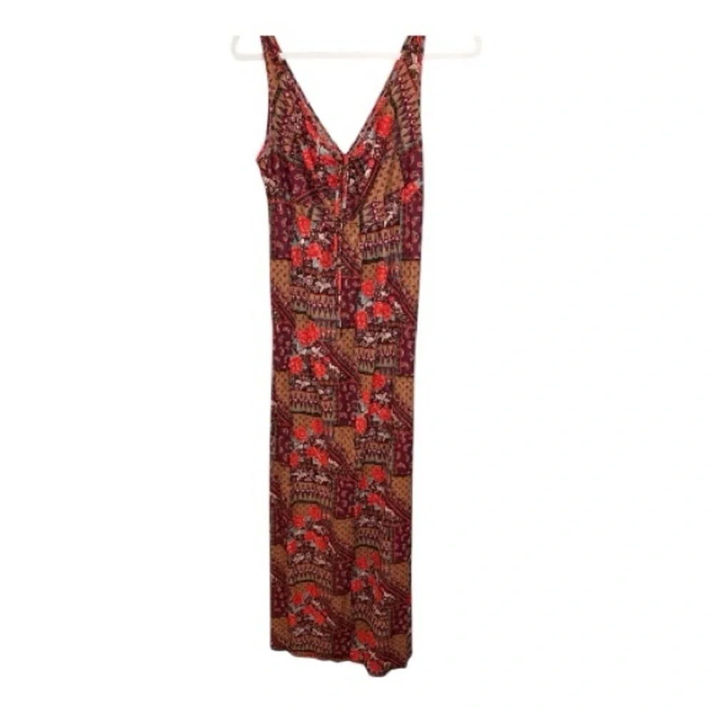 Elegant Floral Pajama Set in Red and Brown